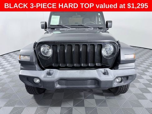 Used 2020 Jeep Wrangler Unlimited Sport image 3