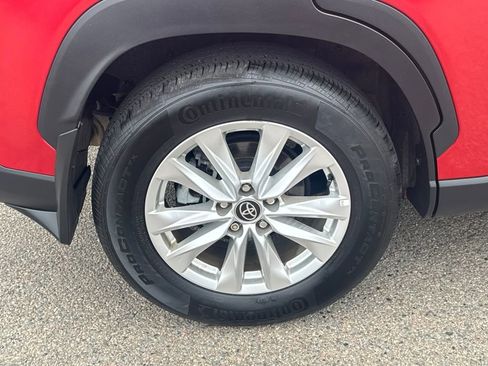 Used 2022 Toyota Corolla Cross LE image 40