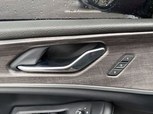 Used 2022 Jeep Grand Cherokee L Limited image 23