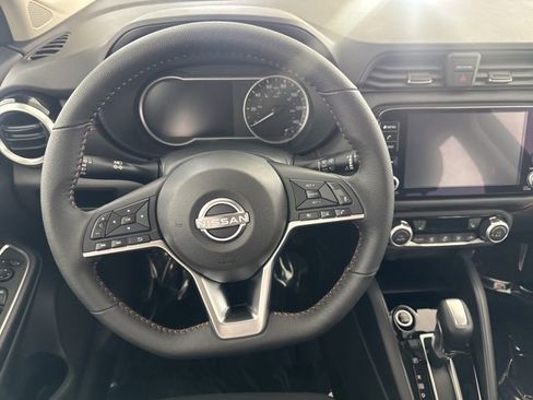 New 2025 Nissan Versa SR w/ Trunk Package image 25