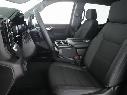 Used 2025 Chevrolet Silverado 1500 LT image 16