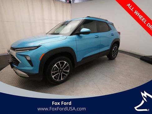 Used 2025 Chevrolet TrailBlazer LT AWD/4WD image 1