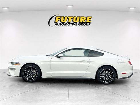 Used 2021 Ford Mustang Premium image 7