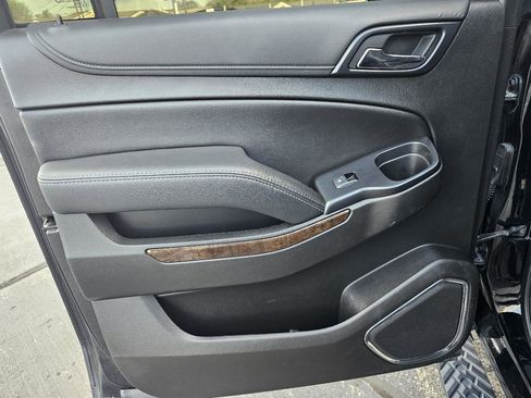 Used 2019 Chevrolet Suburban LT AWD/4WD image 45