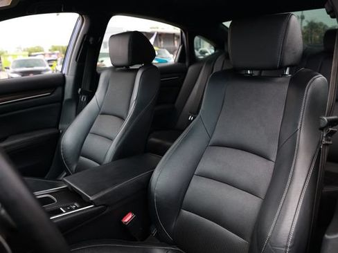 Used 2019 Honda Accord Sport image 9