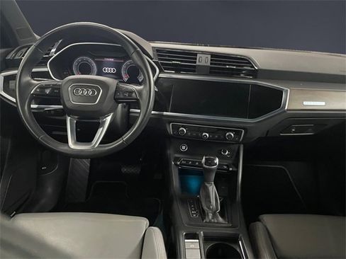 Used 2022 Audi Q3 2.0T Premium Plus w/ Premium Plus Package image 10