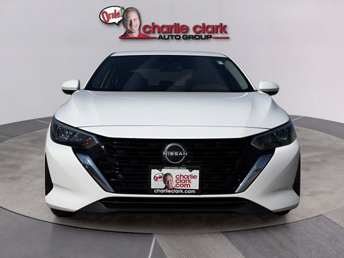 Used 2024 Nissan Sentra S FWD image 8