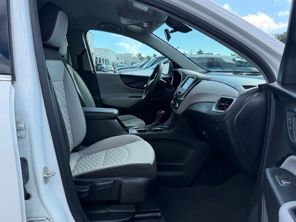 Used 2019 Chevrolet Equinox LT FWD image 19