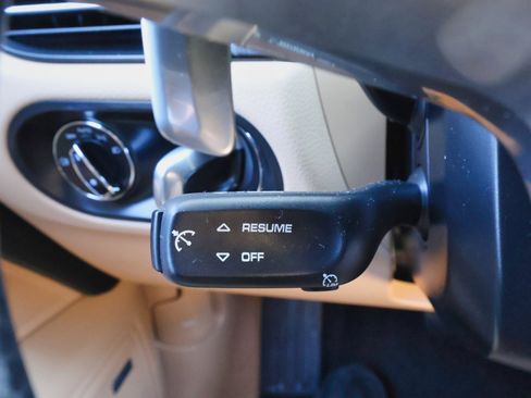 Used 2021 Porsche Macan S image 40