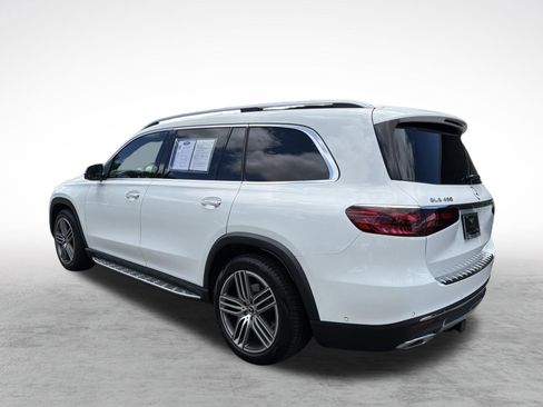 Used 2025 Mercedes-Benz GLS 450 4MATIC image 3