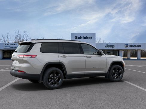 New 2025 Jeep Grand Cherokee L Limited w/ Luxury Tech Group II image 30