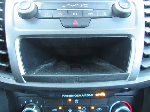 Used 2020 Ford Transit Connect XL image 35