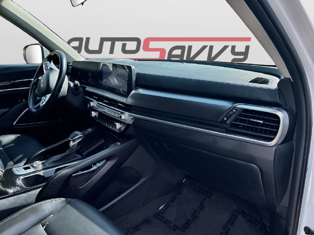 Used 2024 Kia Telluride S w/ S Sunroof Package FWD image 32