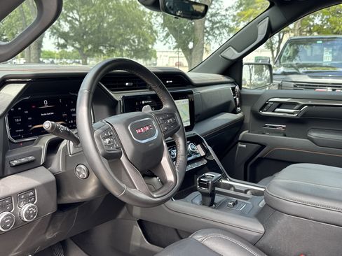 Used 2026 GMC Sierra 1500 AT4 w/ AT4 Premium Package AWD/4WD image 6