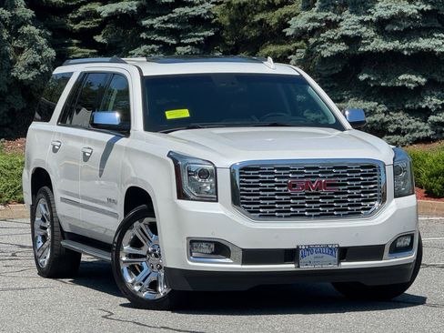 Used 2018 GMC Yukon Denali AWD/4WD image 1