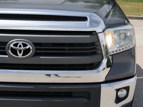 Used 2014 Toyota Tundra SR5 w/ SR5 Upgrade Package RWD image 17