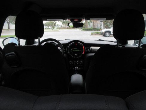 Used 2015 MINI Cooper S image 18