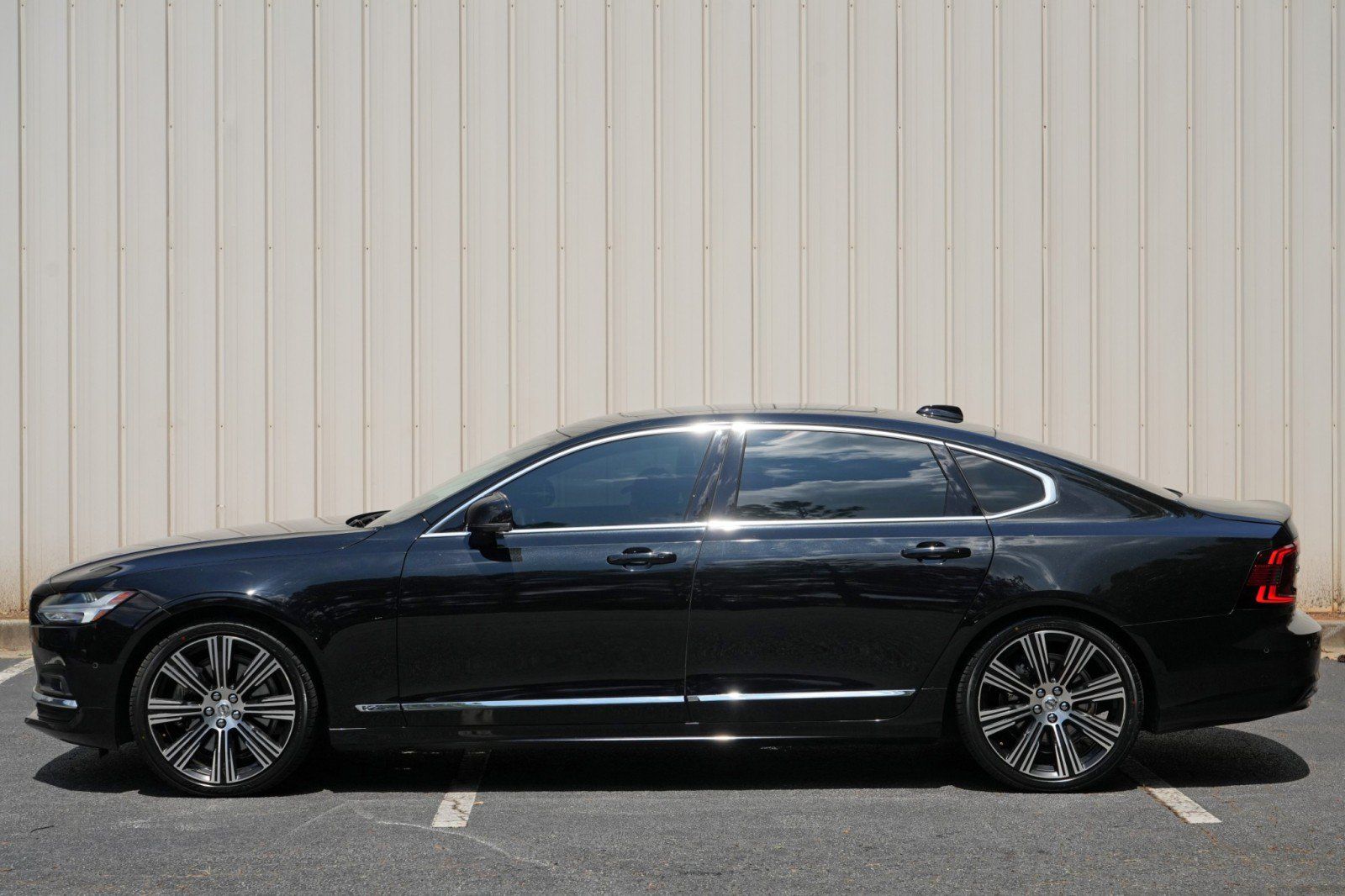 Used 2023 Volvo S90 B6 Ultimate w/ Lounge Package AWD/4WD image 44