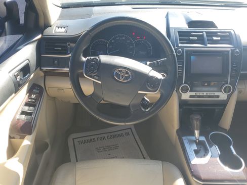 Used 2012 Toyota Camry XLE image 14