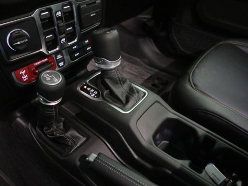 Certified 2025 Jeep Wrangler Unlimited Rubicon 392 image 26