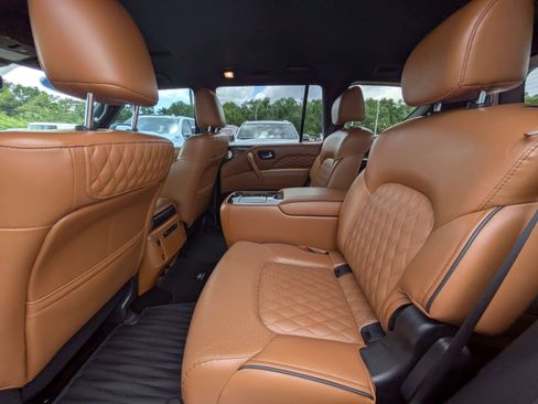 Used 2024 INFINITI QX80 Sensory w/ Cargo Package AWD/4WD image 13