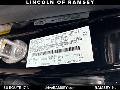 Used 2023 Lincoln Corsair AWD image 28