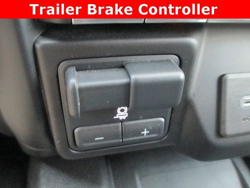 Certified 2021 GMC Sierra 2500 AT4 w/ AT4 Premium Plus Package image 20