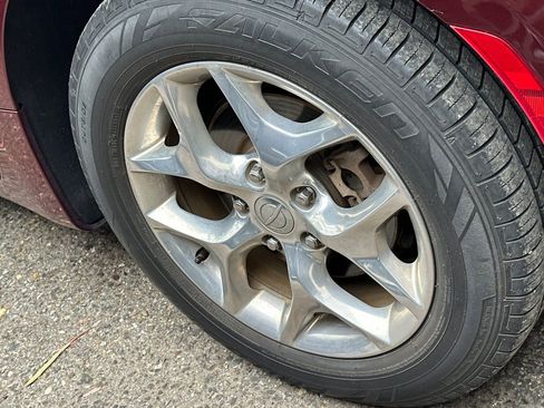 Used 2018 Chrysler Pacifica Limited FWD image 8