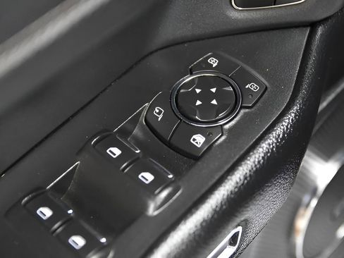 Used 2021 Ford Expedition Limited image 18