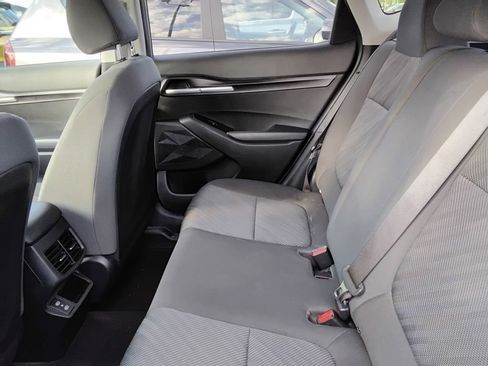 Used 2024 Kia Seltos LX AWD/4WD image 11