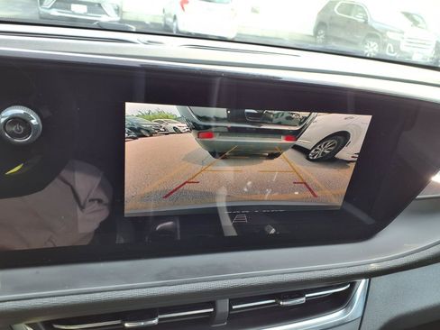 Used 2024 Buick Envista Preferred w/ Convenience I Package FWD image 7