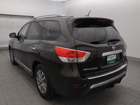Used 2015 Nissan Pathfinder SL w/ SL Tech Package FWD image 5