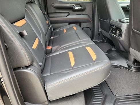 Used 2022 GMC Sierra 1500 AT4 image 13