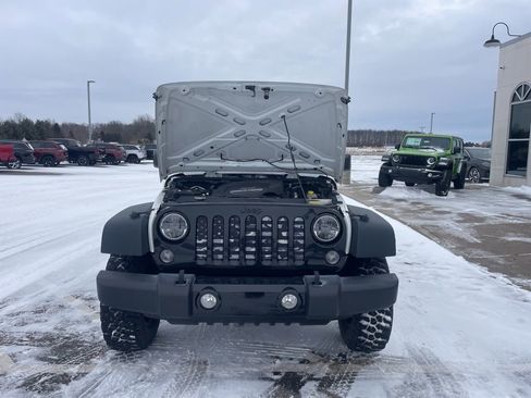 Used 2016 Jeep Wrangler Sport image 23