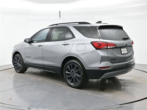 Used 2023 Chevrolet Equinox RS image 5