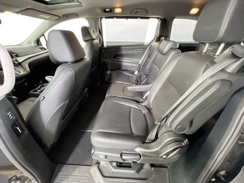 Used 2023 Honda Odyssey EX-L image 24