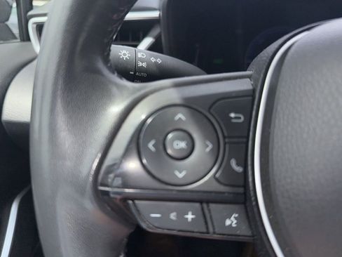 Used 2025 Toyota Corolla SE w/ SE Premium Package image 14