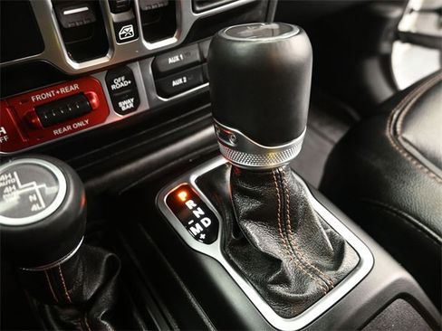 Used 2023 Jeep Wrangler Unlimited Rubicon 392 w/ Xtreme Recon 35" Tire Package image 15