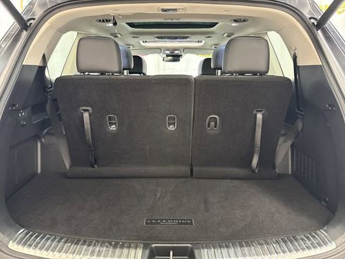 Used 2024 Kia Telluride SX w/ Towing Package image 31