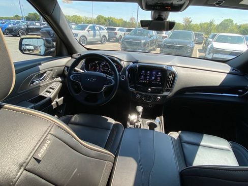 Used 2023 Chevrolet Traverse Premier w/ Redline Edition AWD/4WD image 20