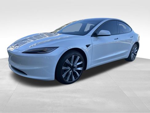 Used 2025 Tesla Model 3 RWD image 1