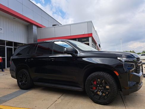 Used 2023 Chevrolet Tahoe RST w/ RST Performance Edition image 2