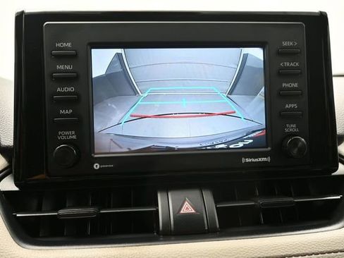 Used 2021 Toyota RAV4 XLE FWD image 22