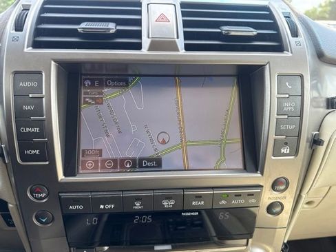 Used 2018 Lexus GX 460 Premium w/ Premium Package AWD/4WD image 34