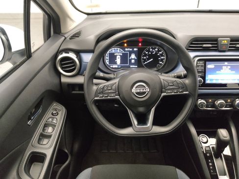 Used 2025 Nissan Versa SV w/ Trunk Package FWD image 22