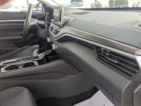 Used 2023 Nissan Altima 2.5 SV image 34