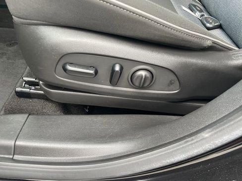 Used 2022 Chevrolet TrailBlazer LT w/ Convenience Package image 42