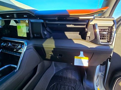 New 2026 GMC Sierra 3500 Denali w/ Denali Reserve Package AWD/4WD image 25