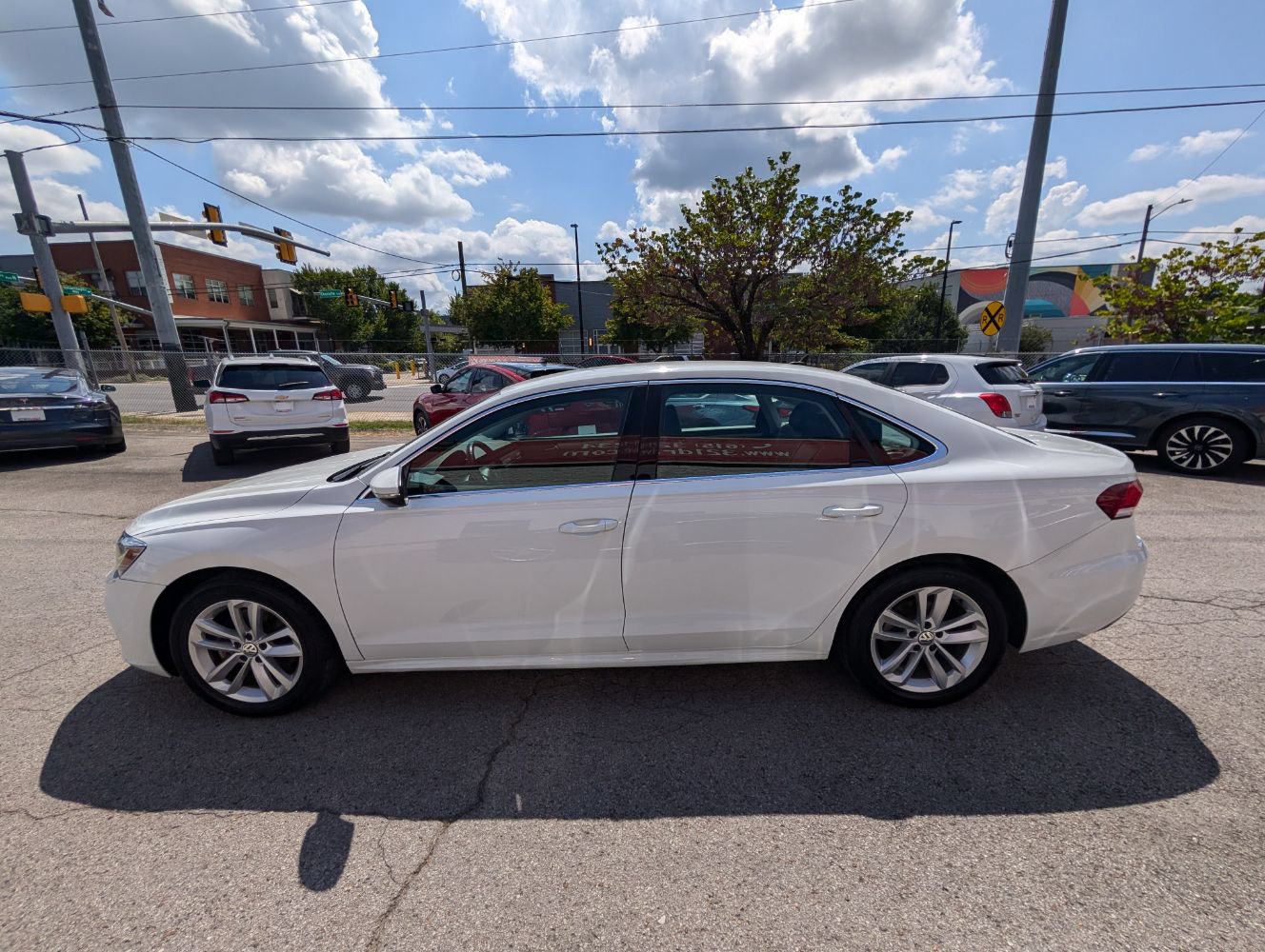 Used 2020 Volkswagen Passat 2.0T SE FWD image 9