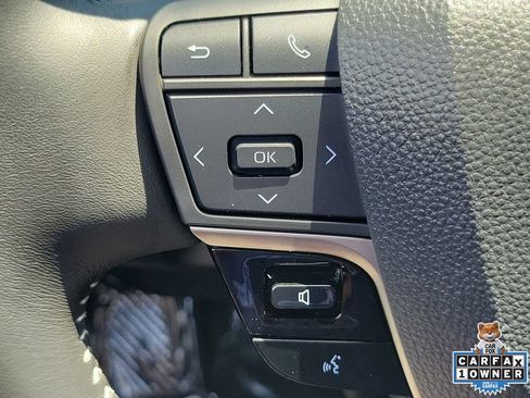 Used 2025 Toyota Camry SE FWD image 23
